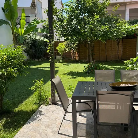 Διαμέρισμα Garden House
